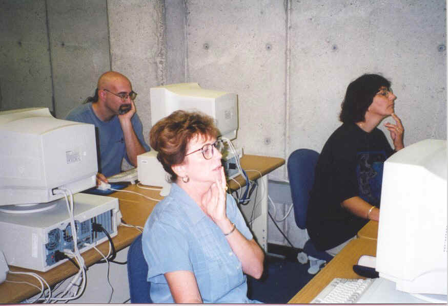 wpe2.jpg (44991 bytes)